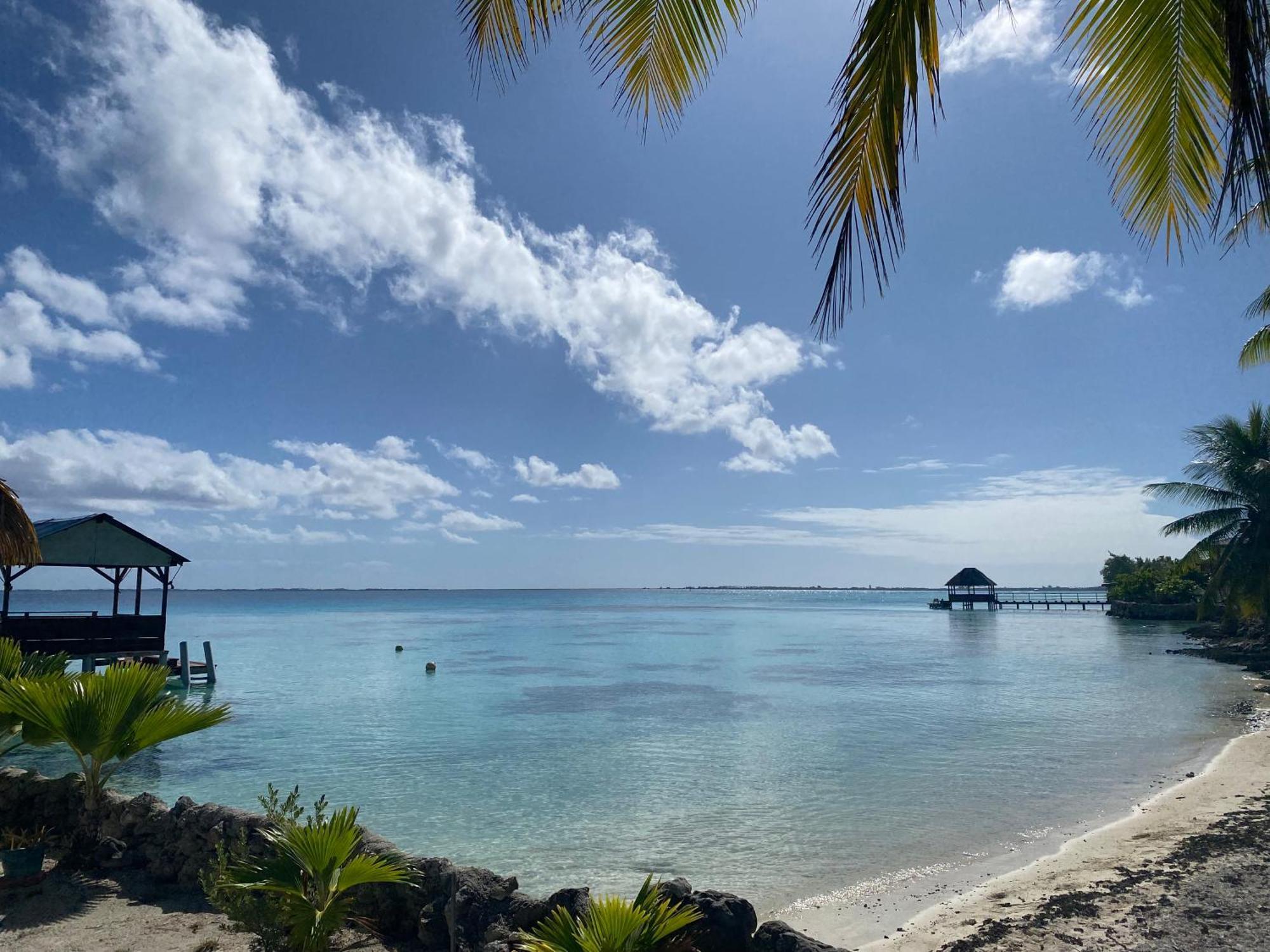 Отель Korikori House Fakarava III Rotoava Экстерьер фото