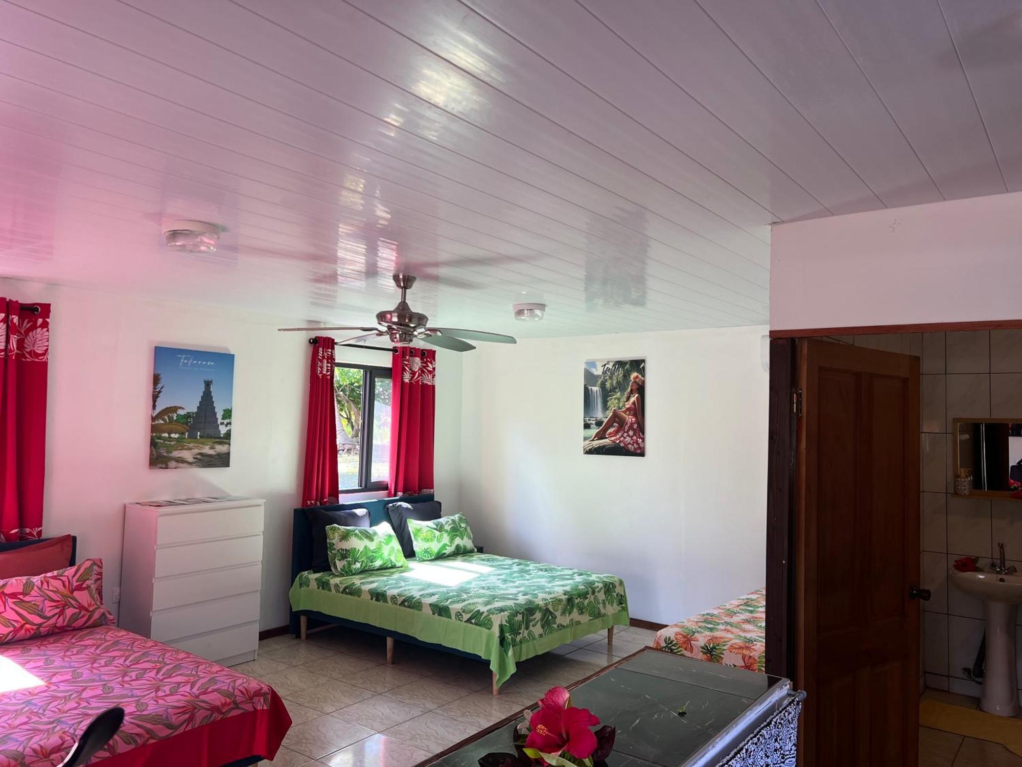 Отель Korikori House Fakarava III Rotoava Экстерьер фото