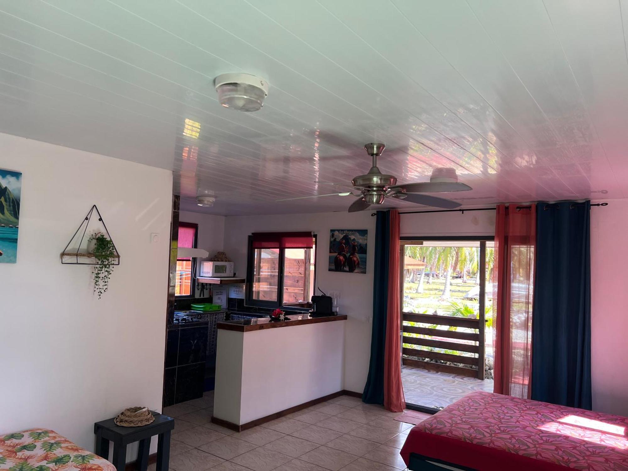 Отель Korikori House Fakarava III Rotoava Экстерьер фото