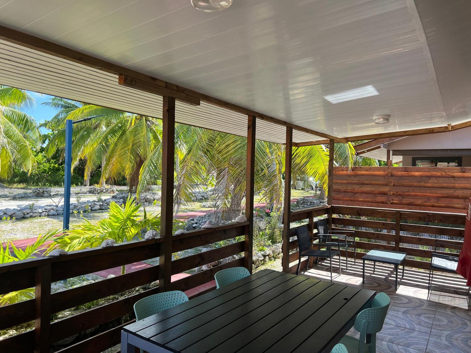Отель Korikori House Fakarava III Rotoava Экстерьер фото